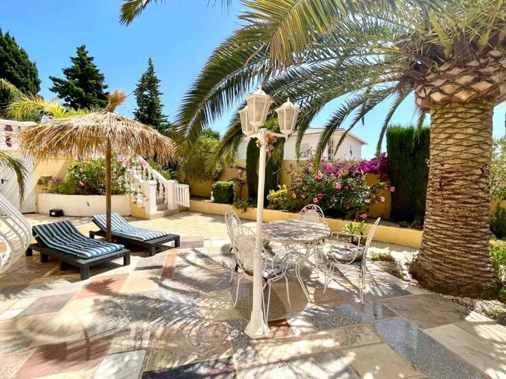 Villa Eva Asiana Guesthouse With Shared Pool 贝尼萨 外观 照片