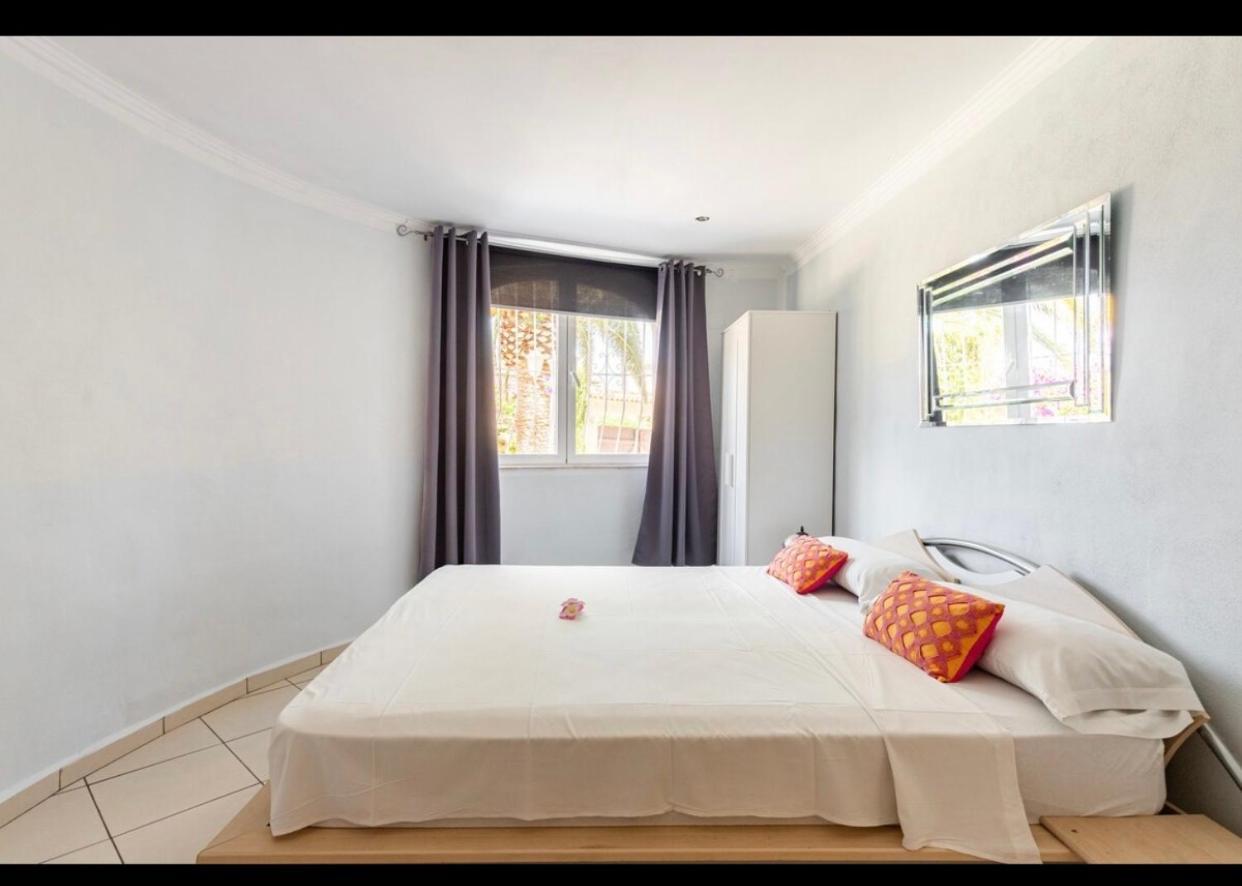 Villa Eva Asiana Guesthouse With Shared Pool 贝尼萨 外观 照片